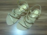Rasteirinha dourada com strass